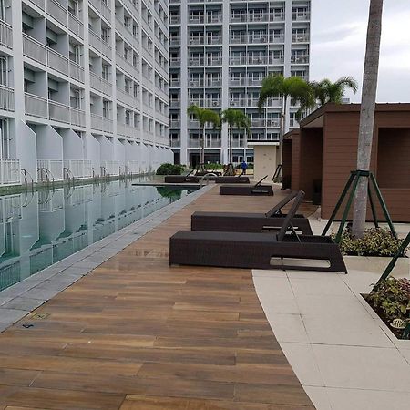 Studio Unit At The Breeze Residences Manila Zewnętrze zdjęcie